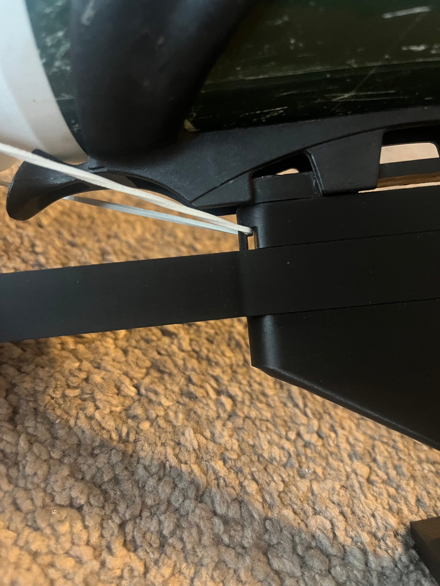 Between-The-Arms (BTA) Bottle Riser – Aero Cockpit Setup